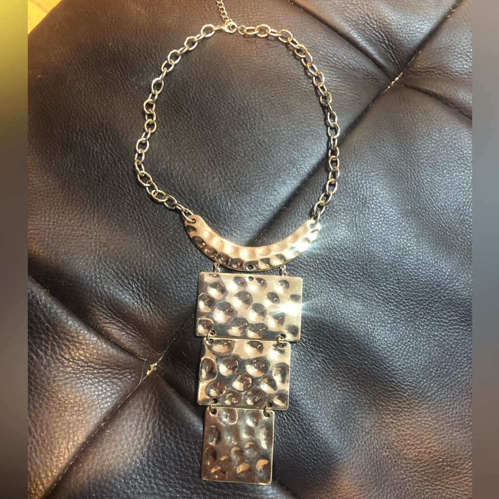 Statement necklace